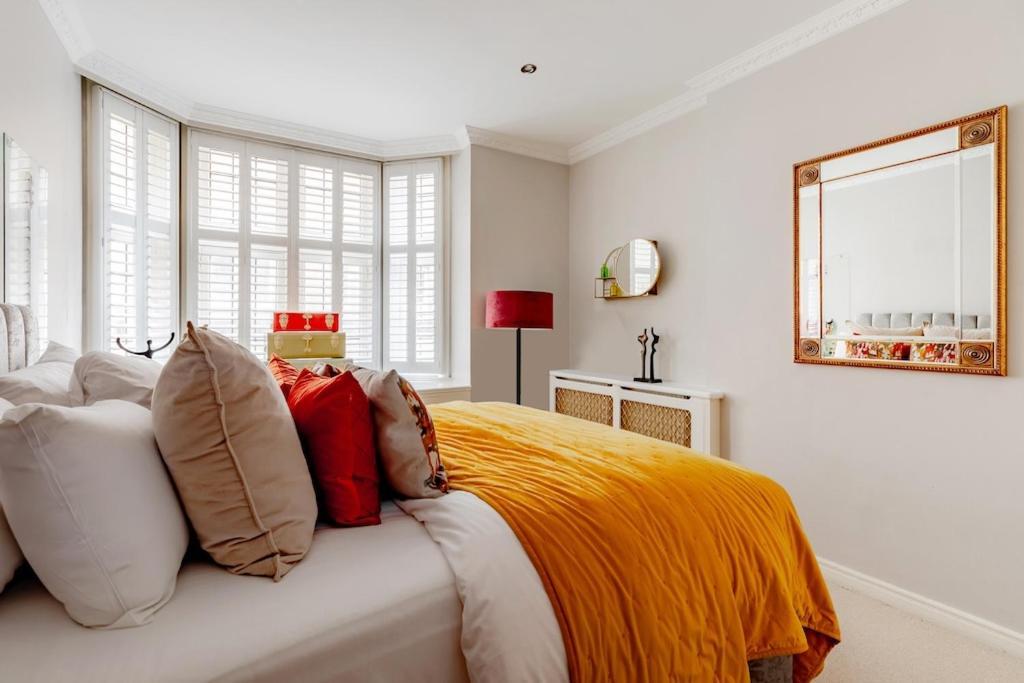 Revamped & Luxxe For Covent Garden Lovers! Adorable City Home For Families & Friends Londen Buitenkant foto
