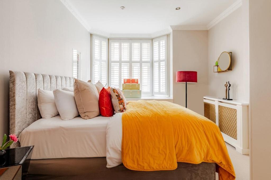 Revamped & Luxxe For Covent Garden Lovers! Adorable City Home For Families & Friends Londen Buitenkant foto