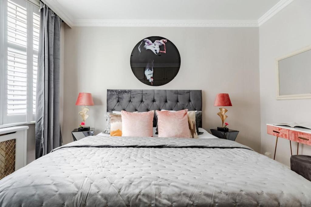 Revamped & Luxxe For Covent Garden Lovers! Adorable City Home For Families & Friends Londen Buitenkant foto