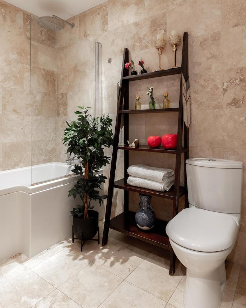 Revamped & Luxxe For Covent Garden Lovers! Adorable City Home For Families & Friends Londen Buitenkant foto